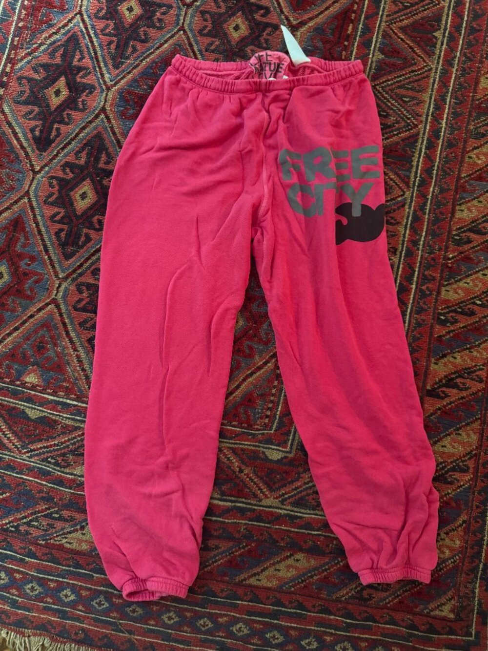 FreeCity Pink Sweatpants Joggers, Size Medium